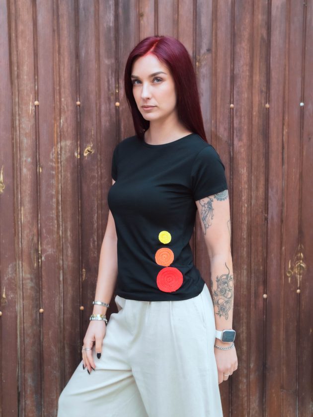 Tshirt Preta Croché - Image 2